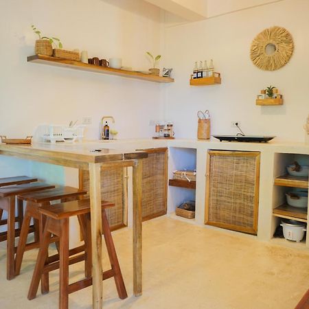 Greenhouse Siargao Roadside Boutique Apartments General Luna  Extérieur photo